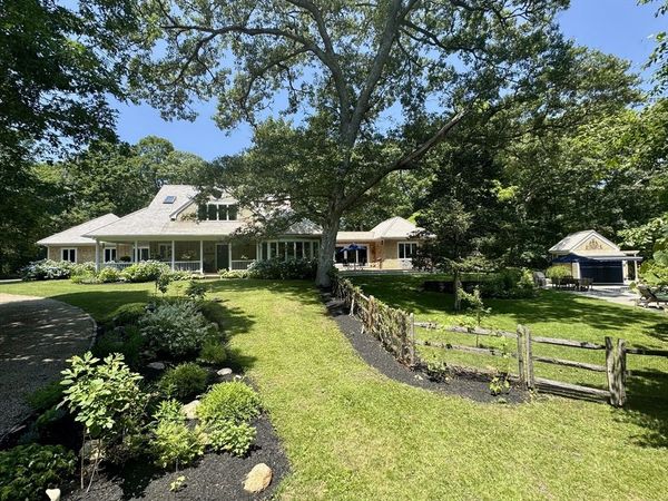64 Christiantown, West Tisbury, MA 02575