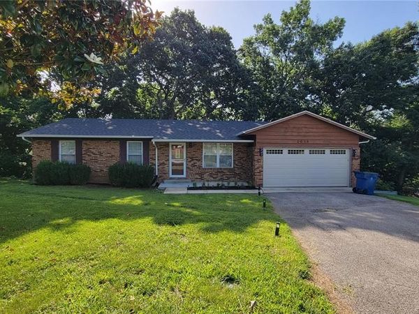 2018 San Pedro Drive , Unincorporated, MO 63010