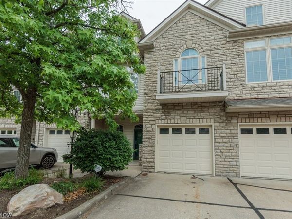 3192 Richmond Road, Beachwood, OH 44122