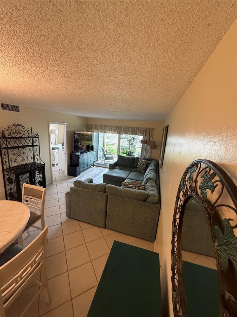 6322 Palma Del Mar Blvd S , Unit 103, Saint Petersburg, FL 33715 Photo