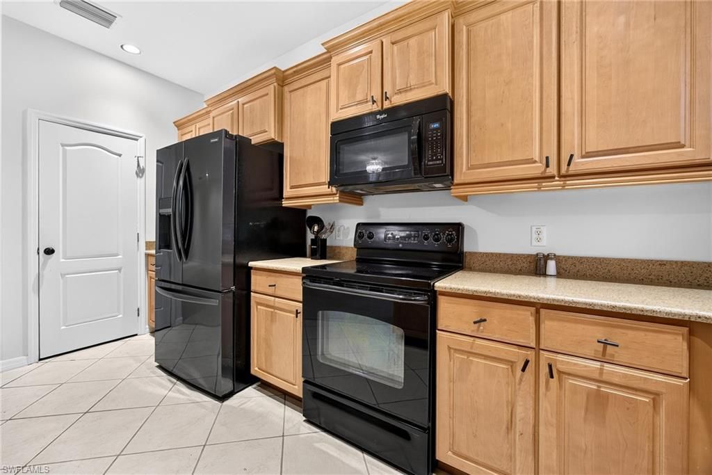 4400 Lazio Way, Unit 205, Fort Myers, FL 33901 Photo