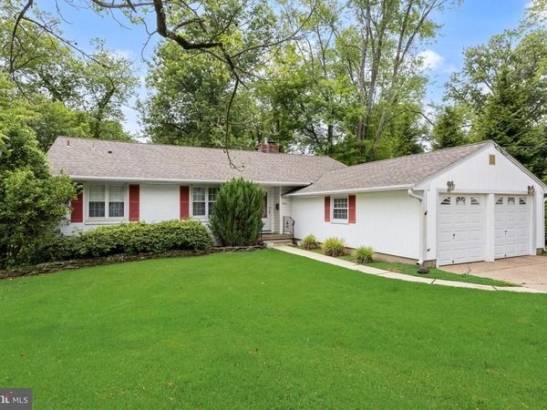 223 DICKENS COURT, CHERRY HILL, NJ 08034