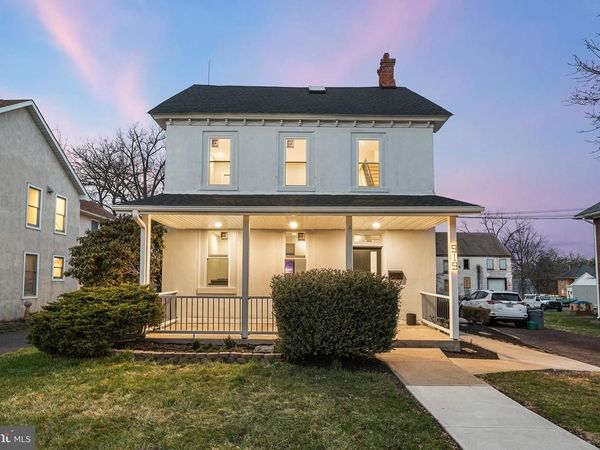 919A W BROAD STREET, QUAKERTOWN, PA 18951