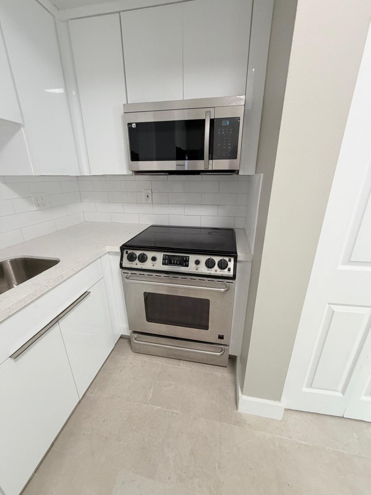 1390 W 37th Street, Unit 101, Hialeah, FL 33012 Photo