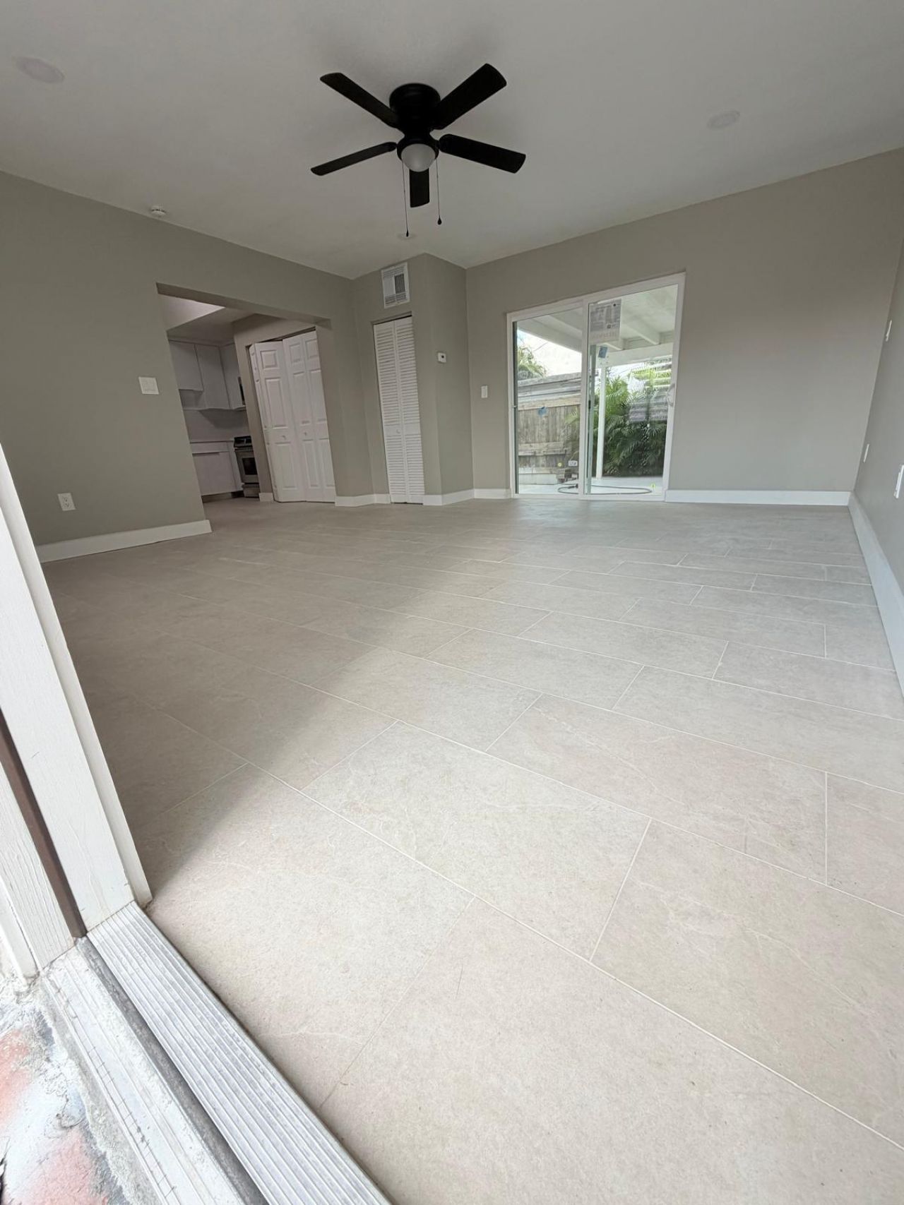 1390 W 37th Street, Unit 101, Hialeah, FL 33012 Photo