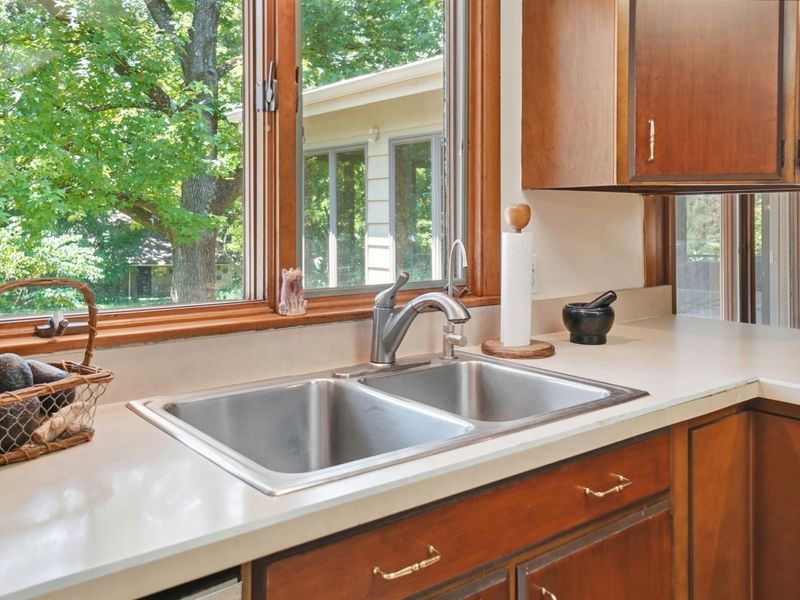 525 S Hempstead Road, Westerville, OH 43081 Photo 33