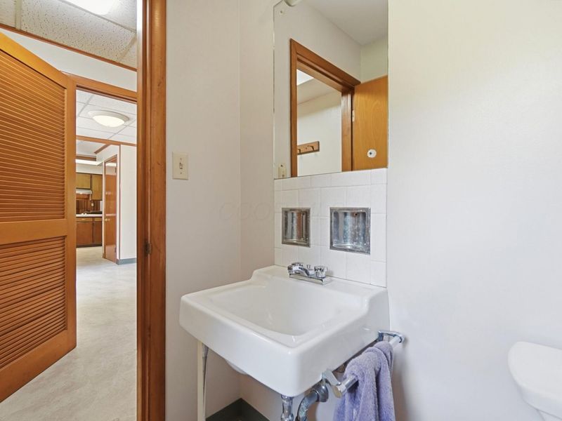 525 S Hempstead Road, Westerville, OH 43081 Photo 47