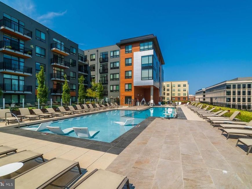 145 Riverhaven Drive, Unit 550, Oxon Hill, MD 20745 Main Photo