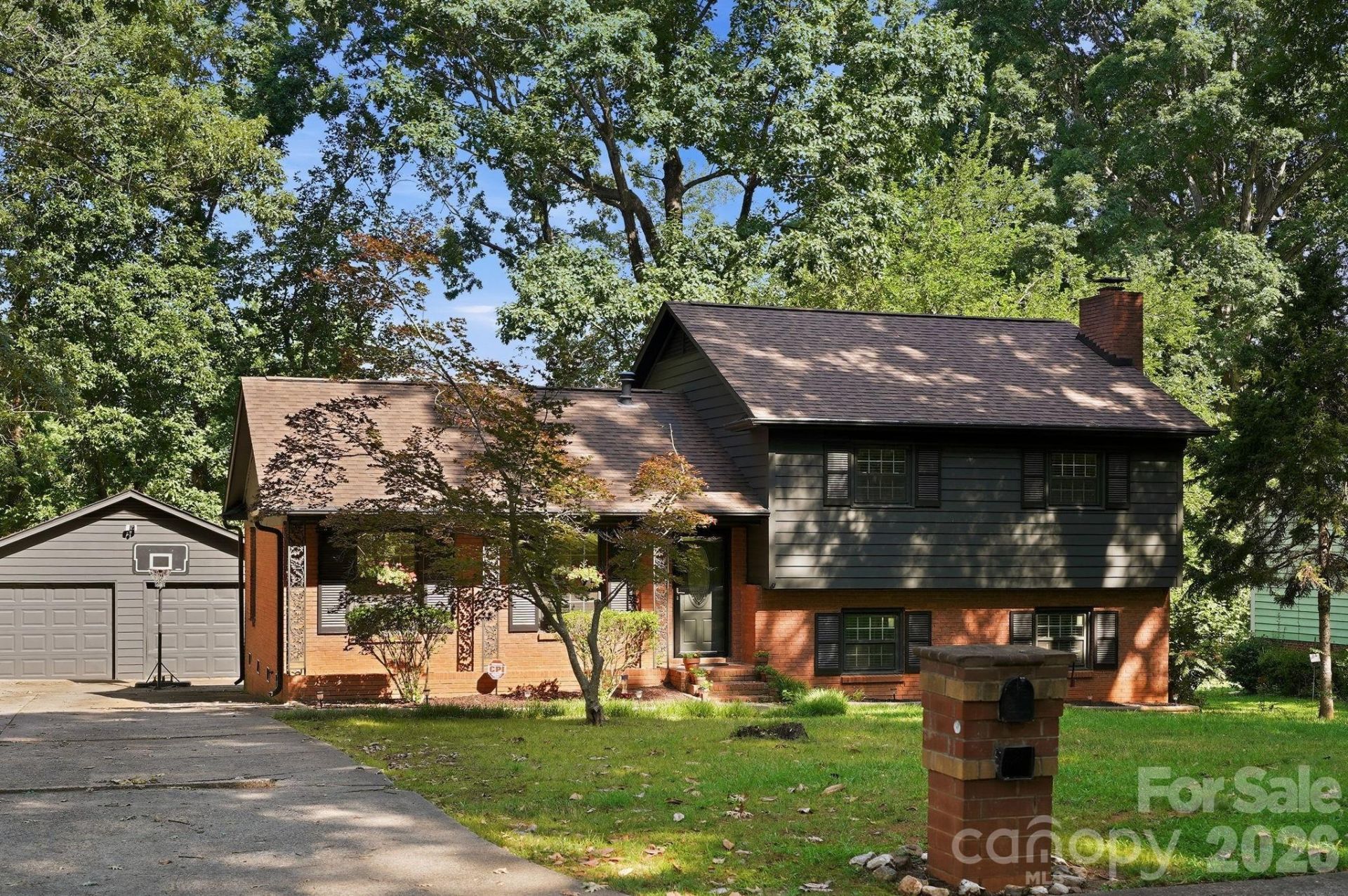 4515 Easthaven Drive, Charlotte, NC 28212 Main Photo