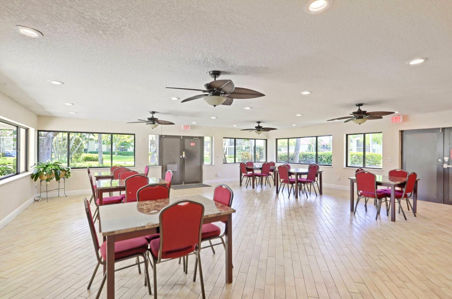 6495 Chasewood Drive, Unit B, Jupiter, FL 33458 Photo