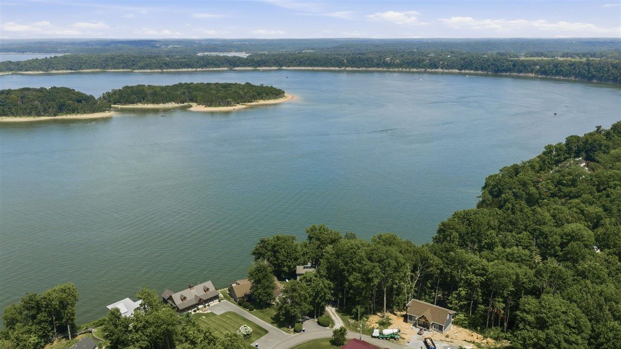 93 Lakeview Drive , Scottsville, KY 42164 Main Photo