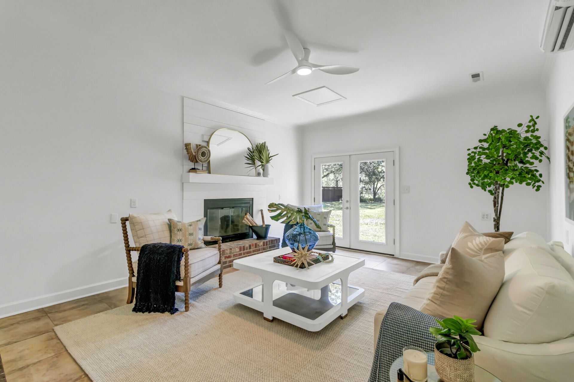 681 Port Circle Photo 16