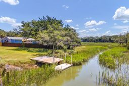 681 Port Circle photo 4