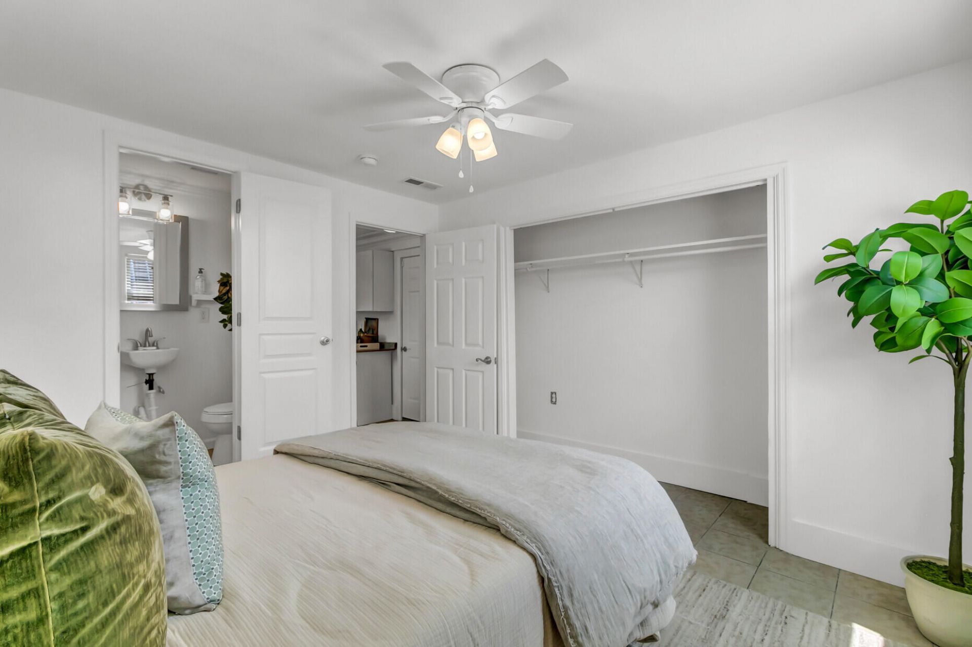 681 Port Circle Photo 28