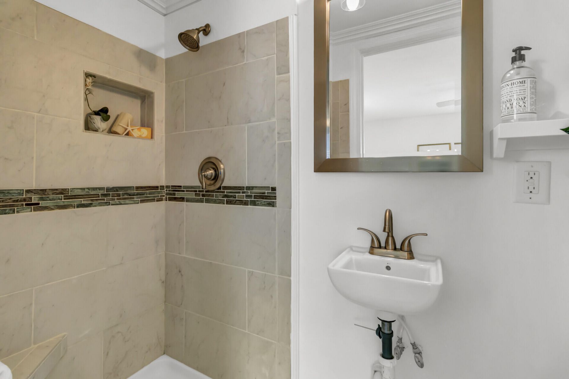 681 Port Circle Photo 29