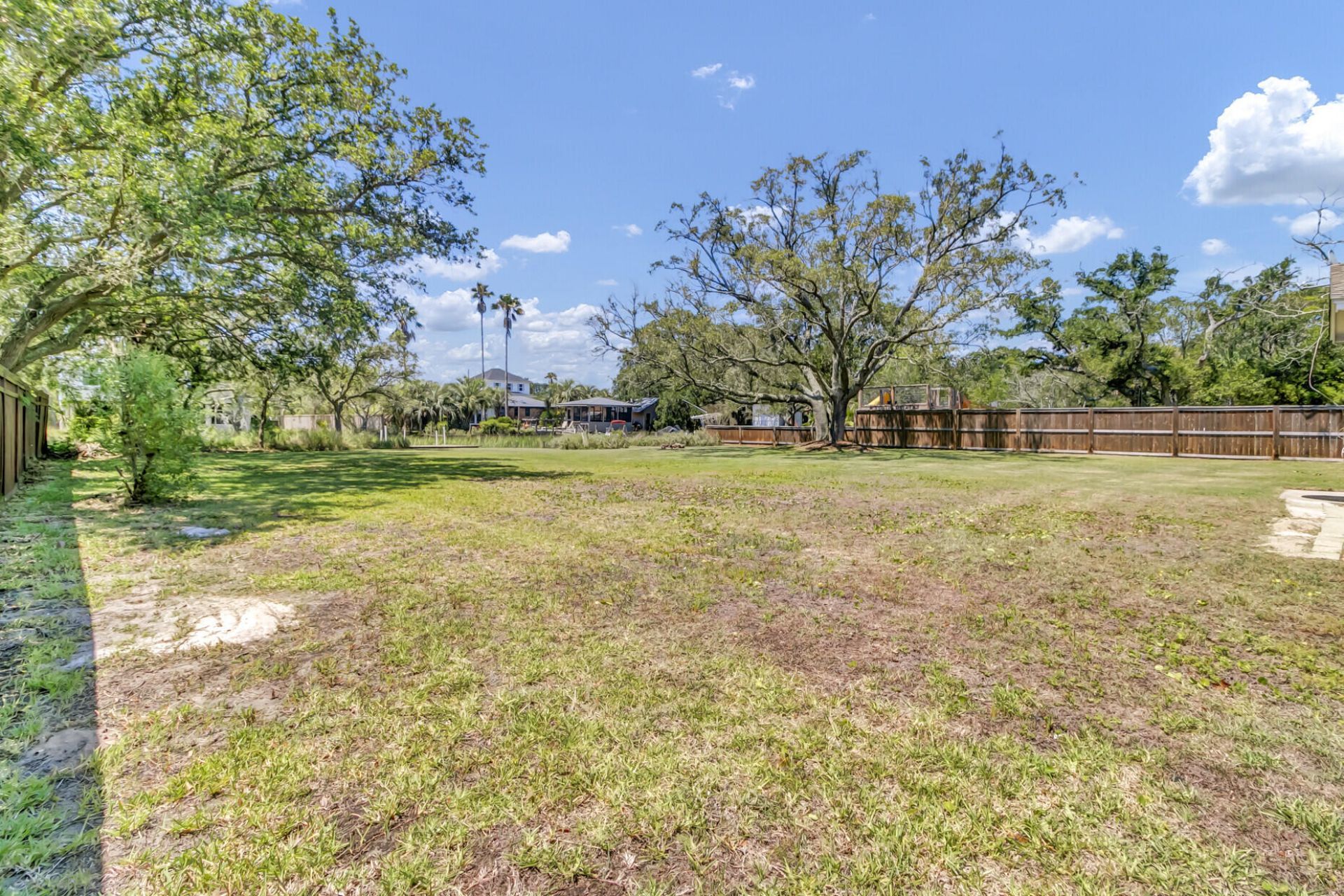 681 Port Circle Photo 32