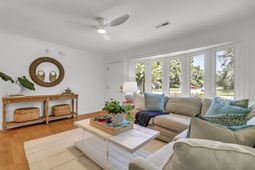681 Port Circle photo 4