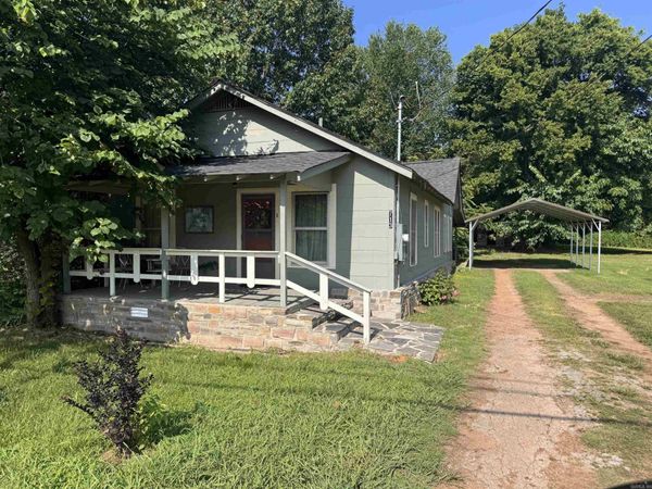 713 N Montgomery Street, Clarksville, AR 72830