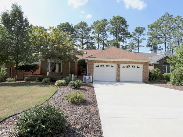 160 Hunter Trail, Southern Pines, NC 28387