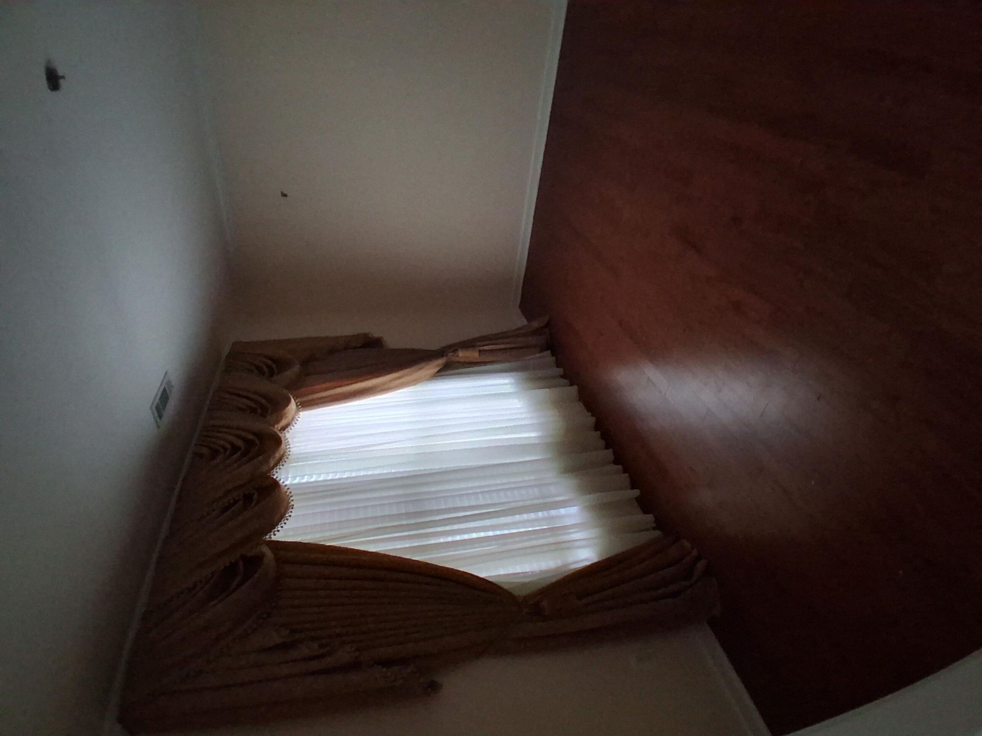 1616 Belleville Road Photo 5