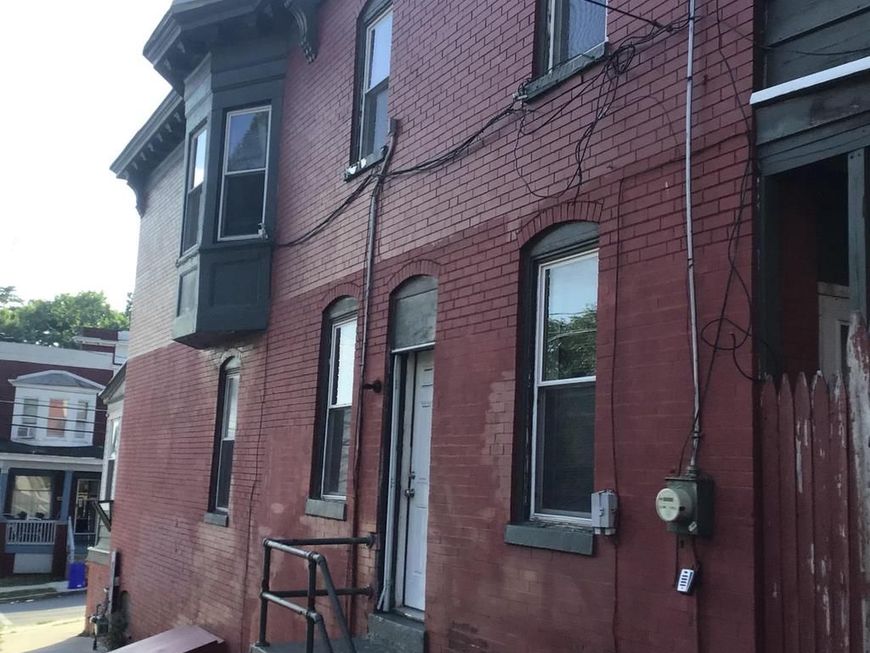 467 Crescent Street, Harrisburg, PA 17104 Main Photo