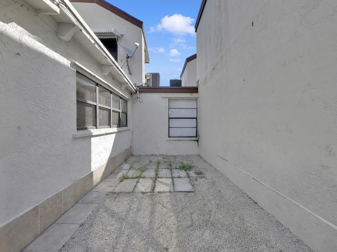 9702 NW 5th Lane, Unit 9702, Miami, FL 33172 Photo