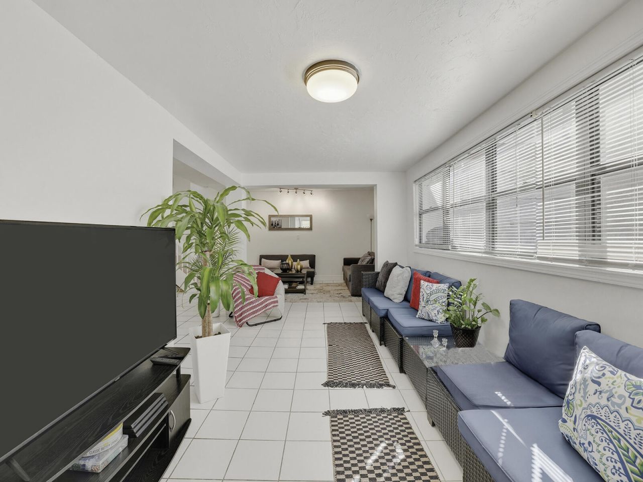 9702 NW 5th Lane, Unit 9702, Miami, FL 33172 Photo