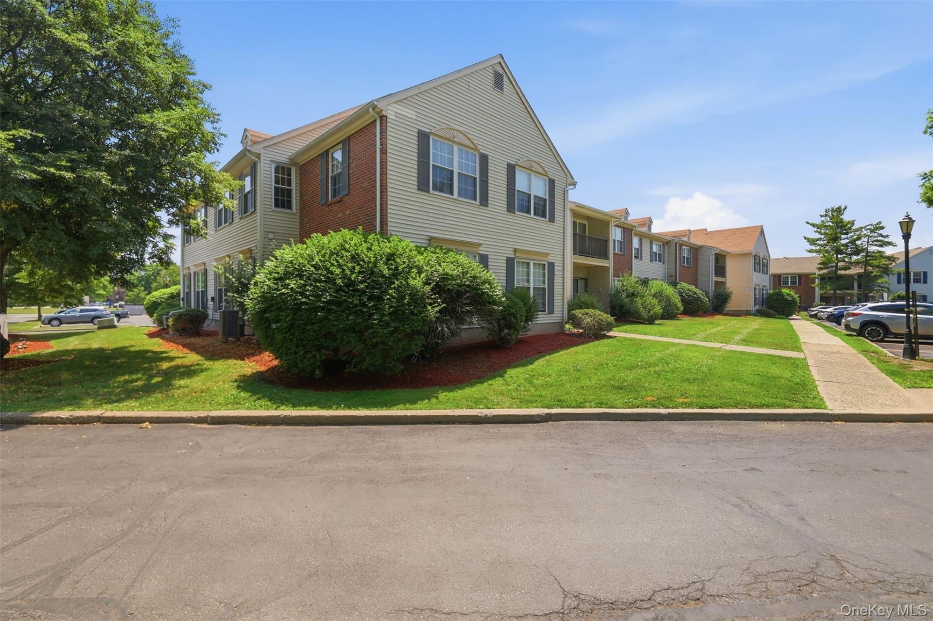 33 Moore Lane, Unit 15, Washingtonville, NY 10992 Main Photo