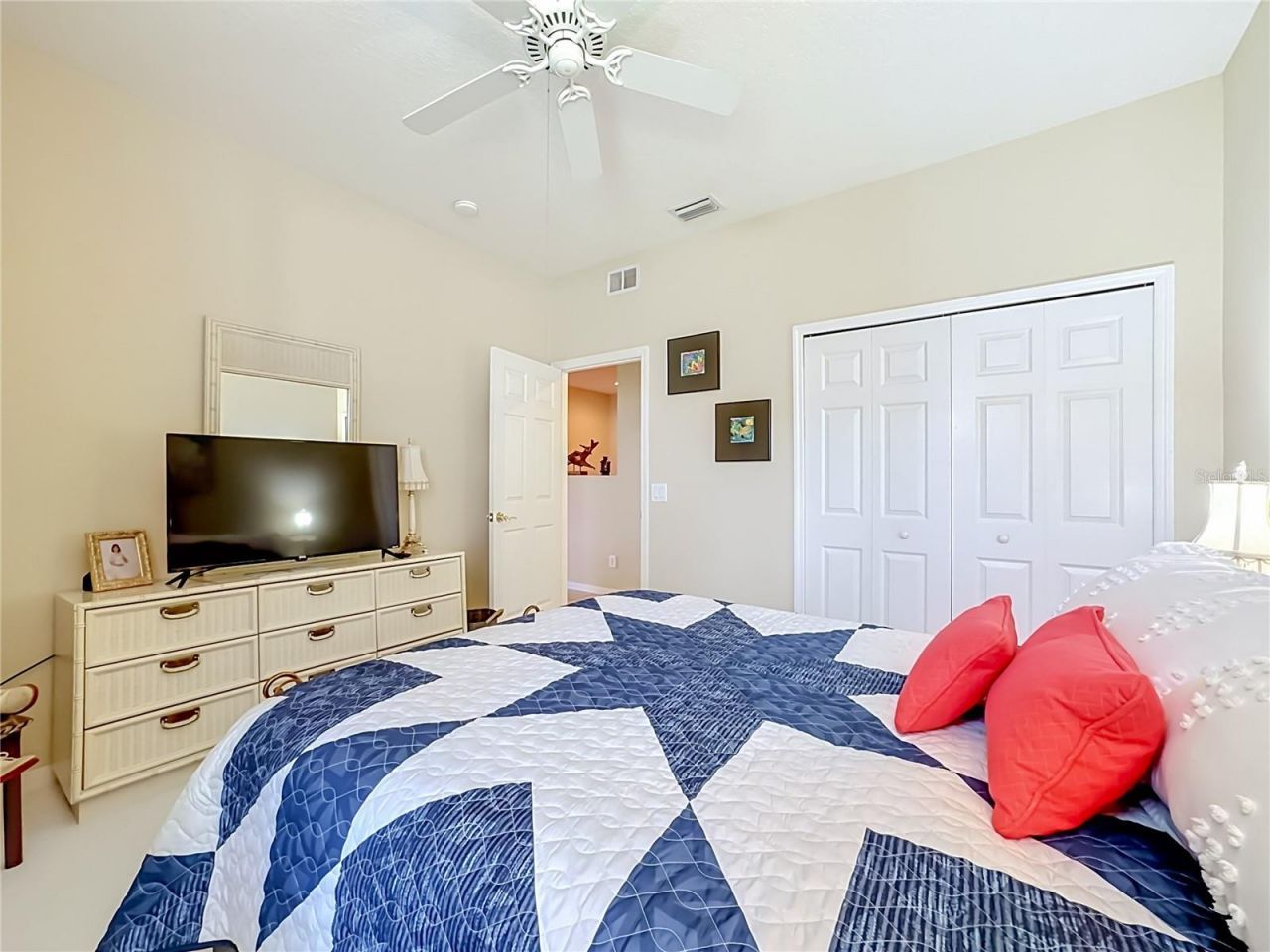4346 Kariba Lake Terrace, Sarasota, FL 34243 Photo