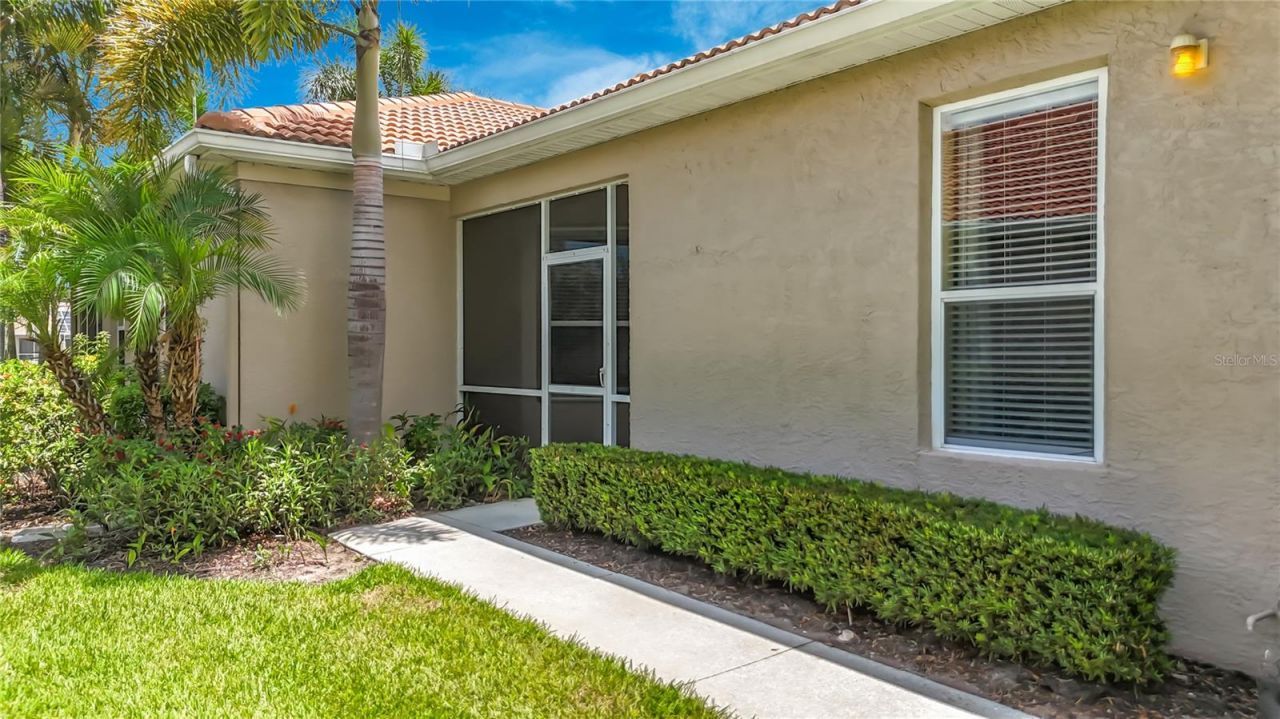 4346 Kariba Lake Terrace, Sarasota, FL 34243 Photo