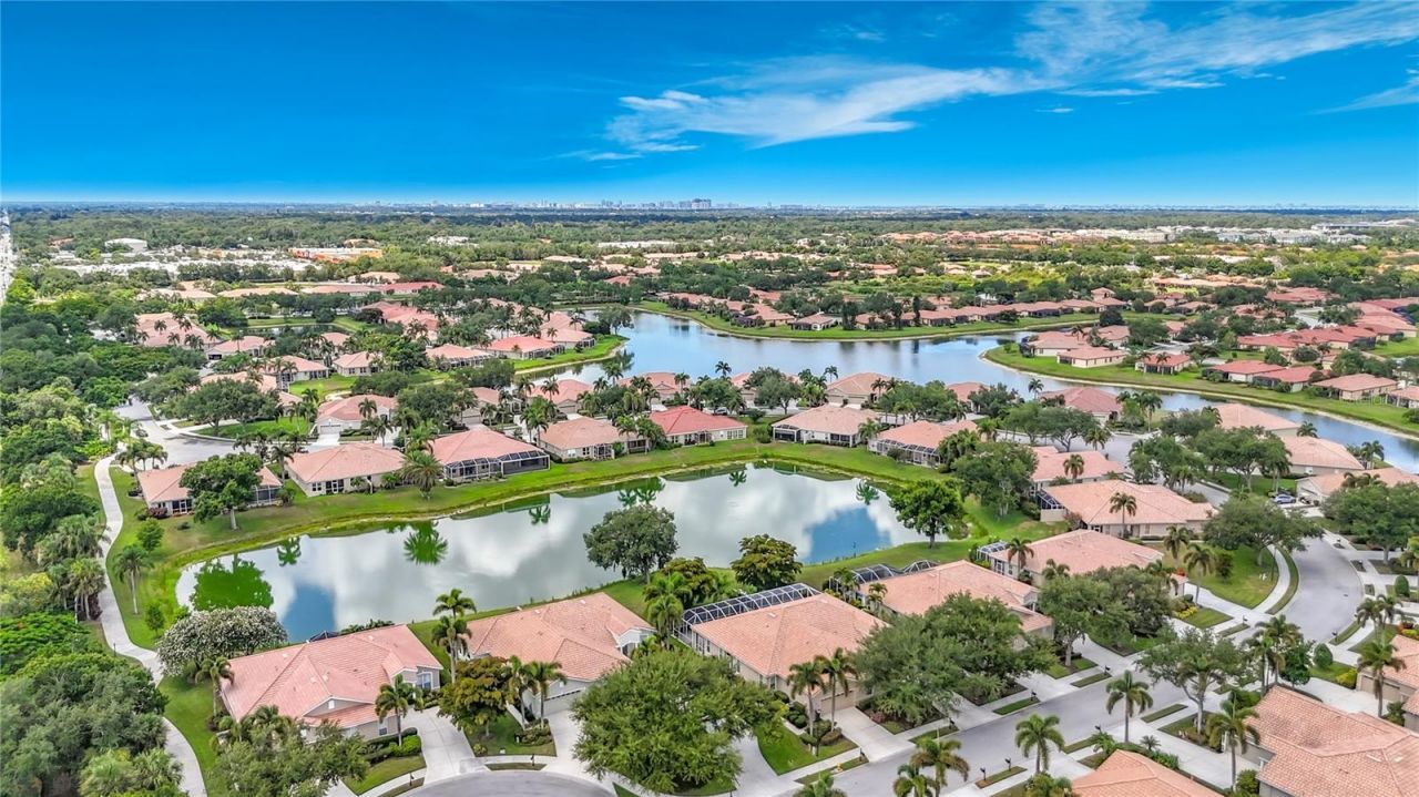 4346 Kariba Lake Terrace, Sarasota, FL 34243 Photo