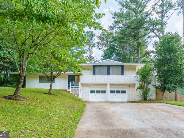 3499 Creekview Circle, Stone Mountain, GA 30083