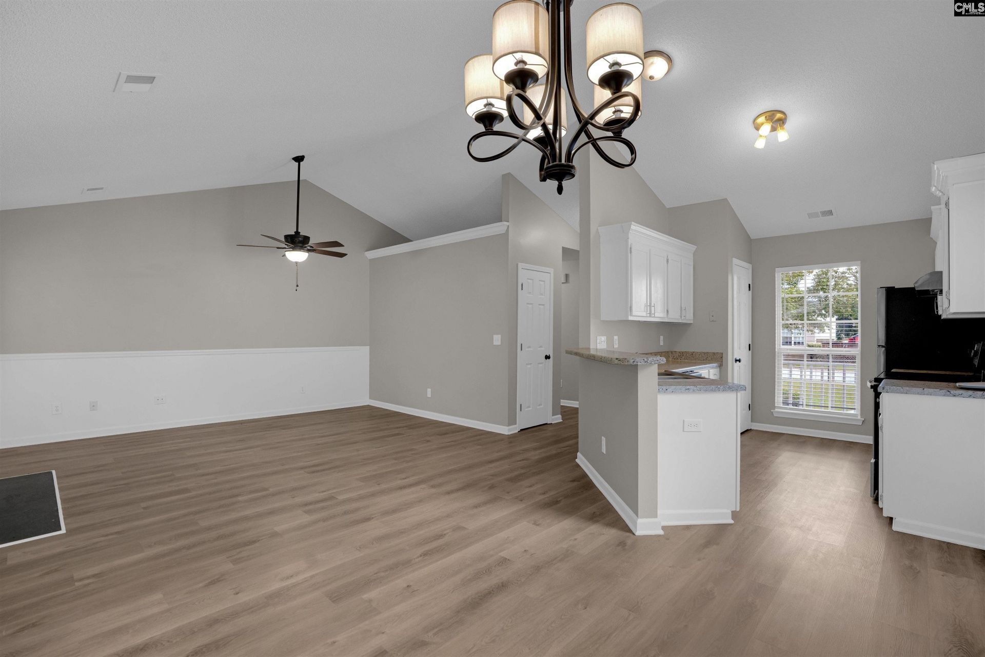 100 Beech Tree Court  Photo 12