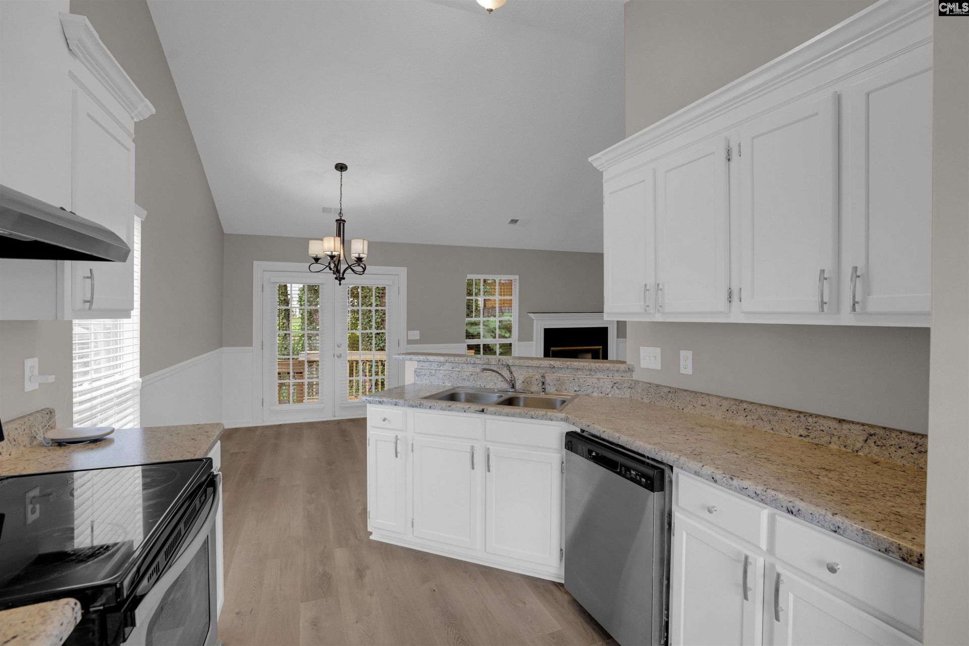100 Beech Tree Court  Photo 15