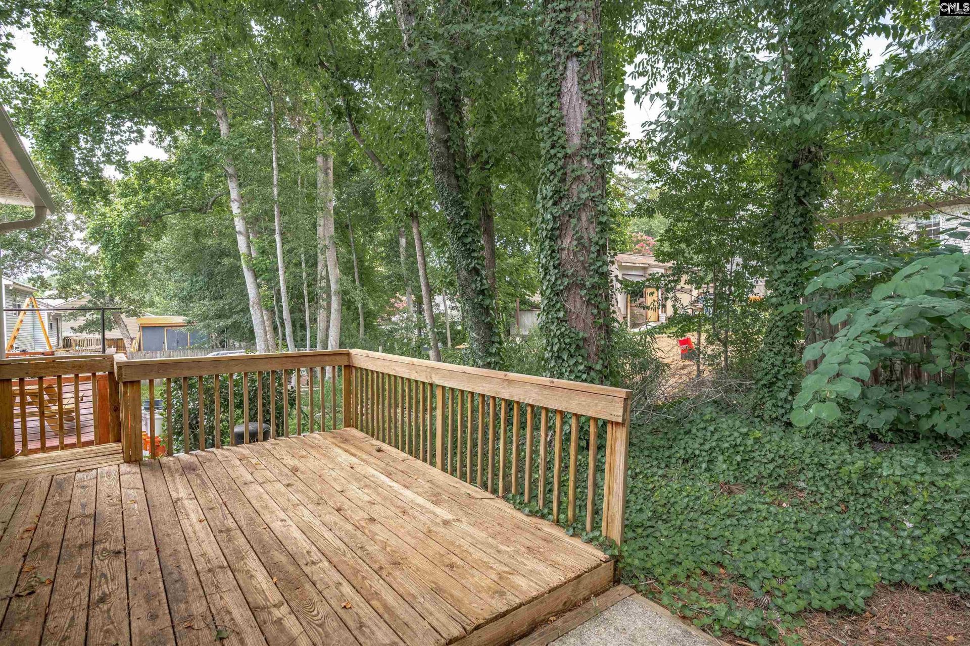 100 Beech Tree Court  Photo 32