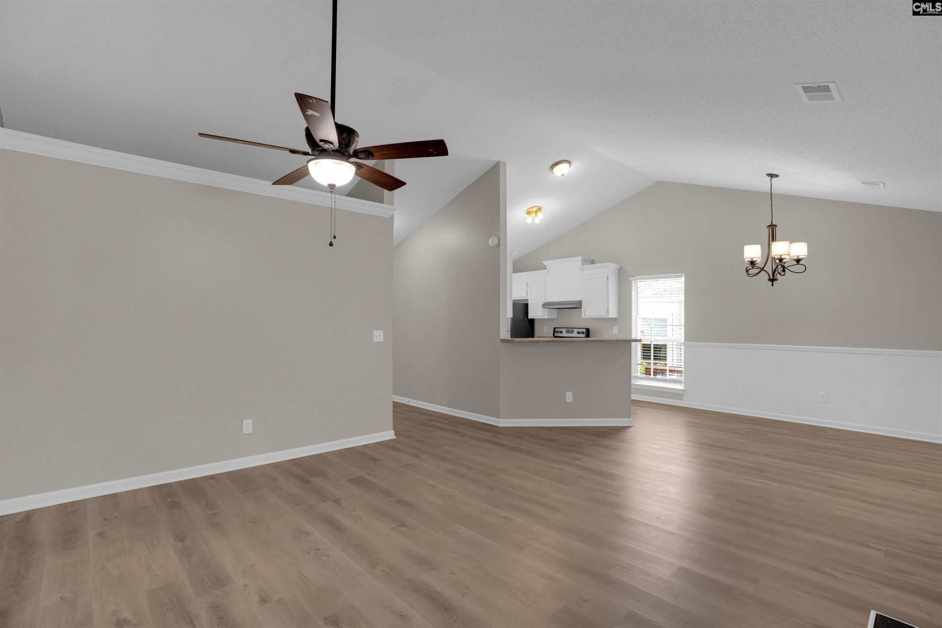 100 Beech Tree Court  Photo 7