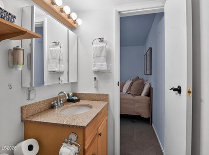 321 Ski Way, Unit 105, Incline Village, NV 89451 Photo