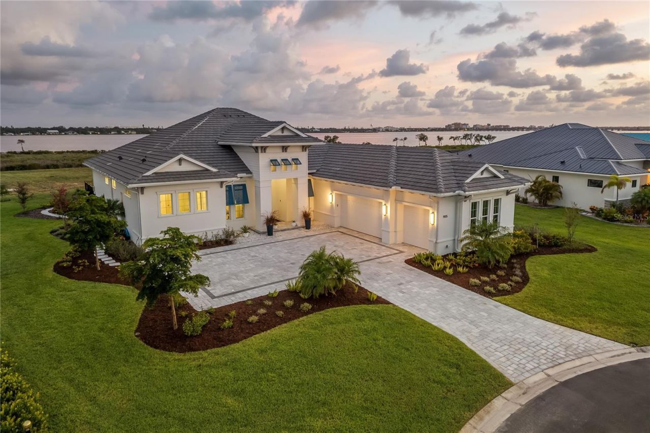1905 4th Street E, Palmetto, FL 34221 Photo