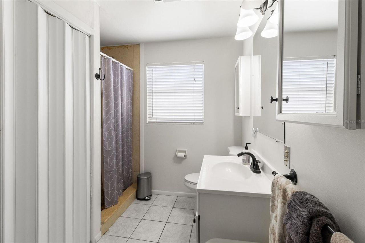 782 42nd Avenue Ne, Saint Petersburg, FL 33703 Photo