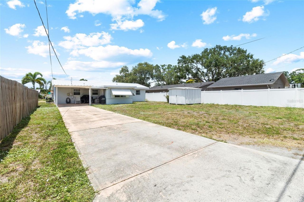 782 42nd Avenue Ne, Saint Petersburg, FL 33703 Photo