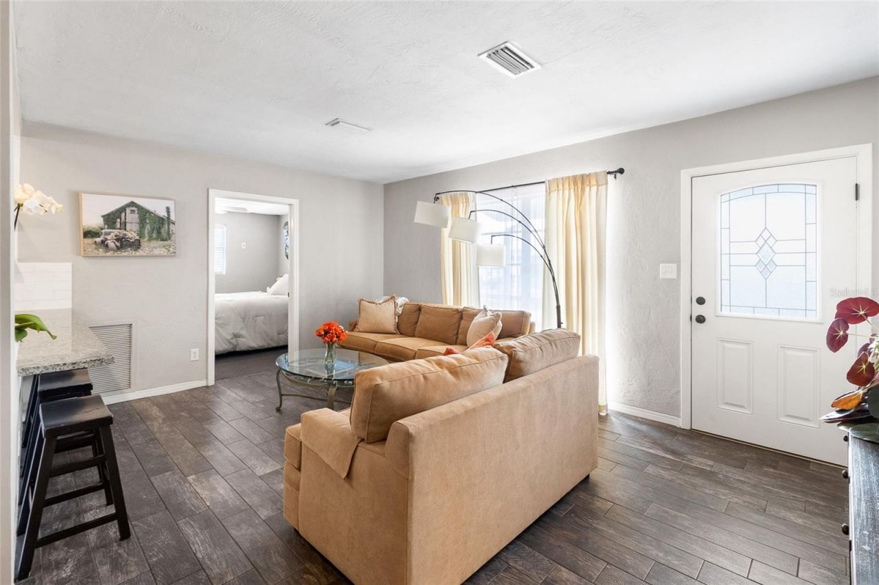 782 42nd Avenue Ne, Saint Petersburg, FL 33703 Photo