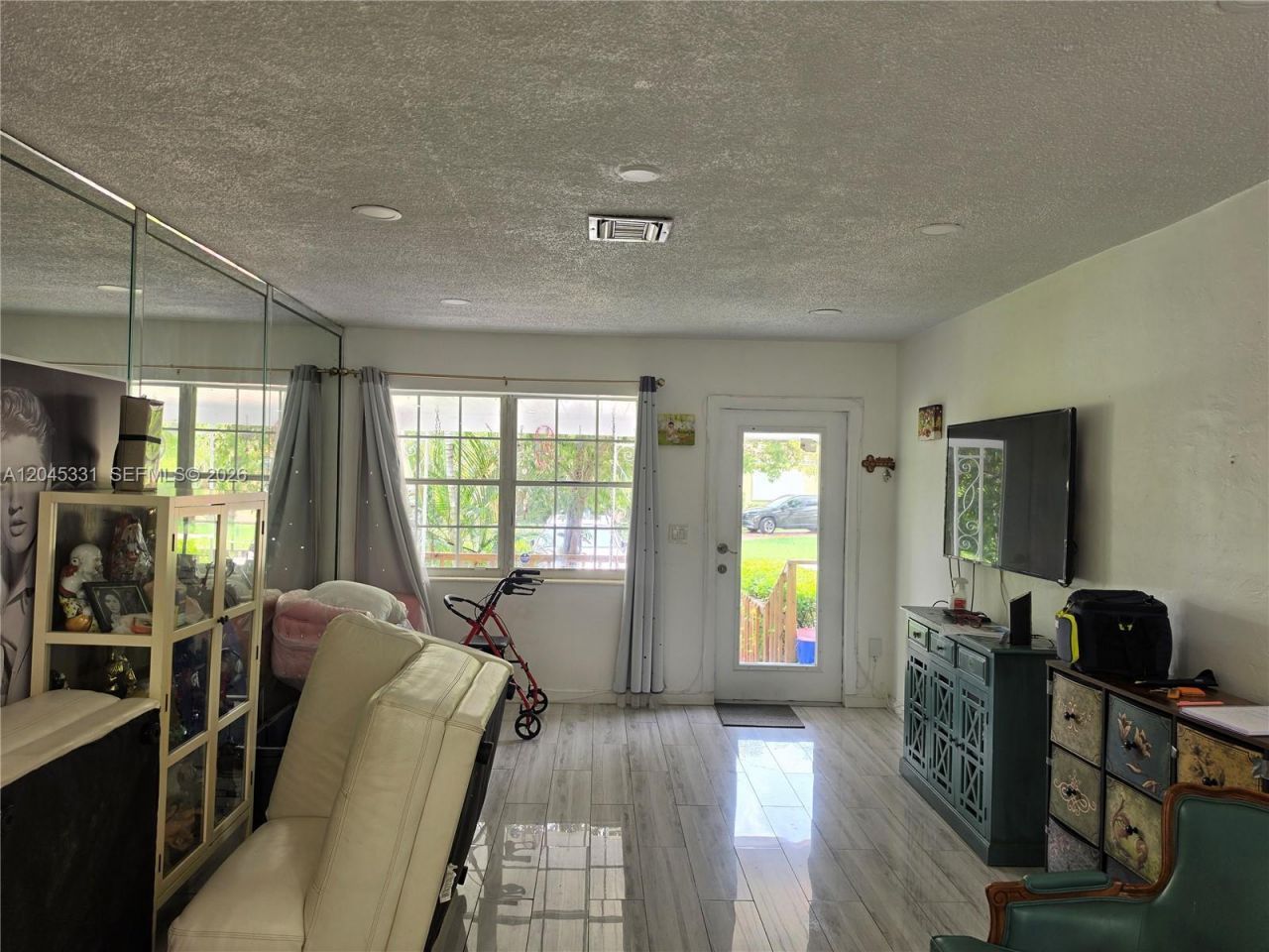 10801 NE 10th Ave , Biscayne Park, FL 33161 Photo