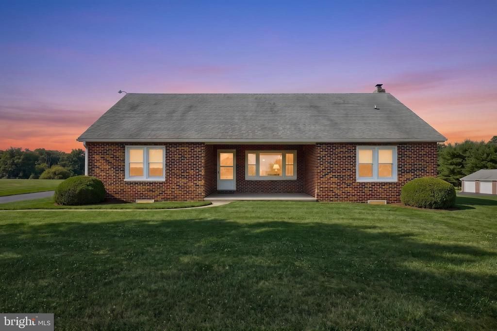 2056 BRIDGEVIEW ROAD, NEW FREEDOM, PA 17349