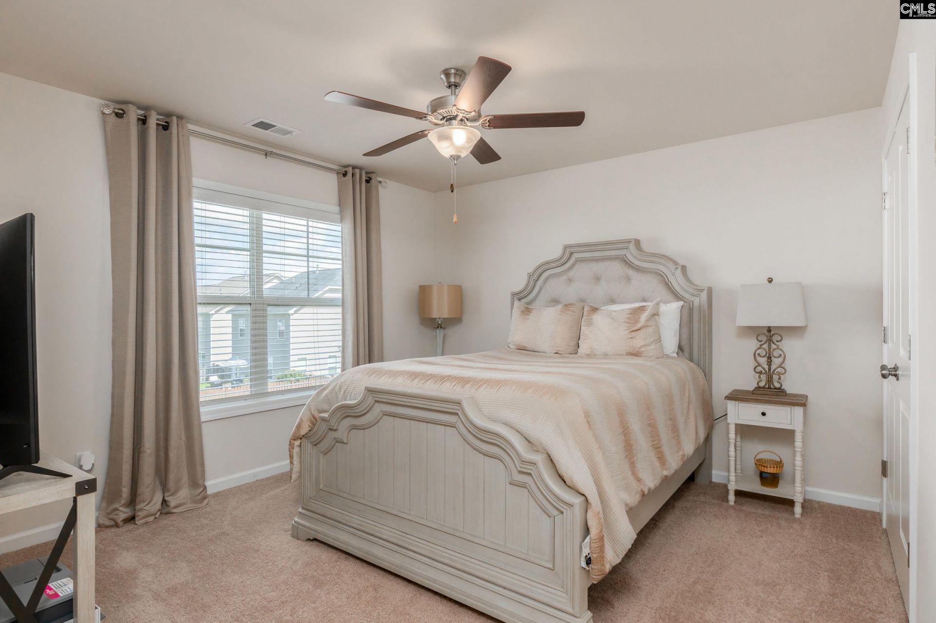 140 Leighbrooke Drive Photo 21
