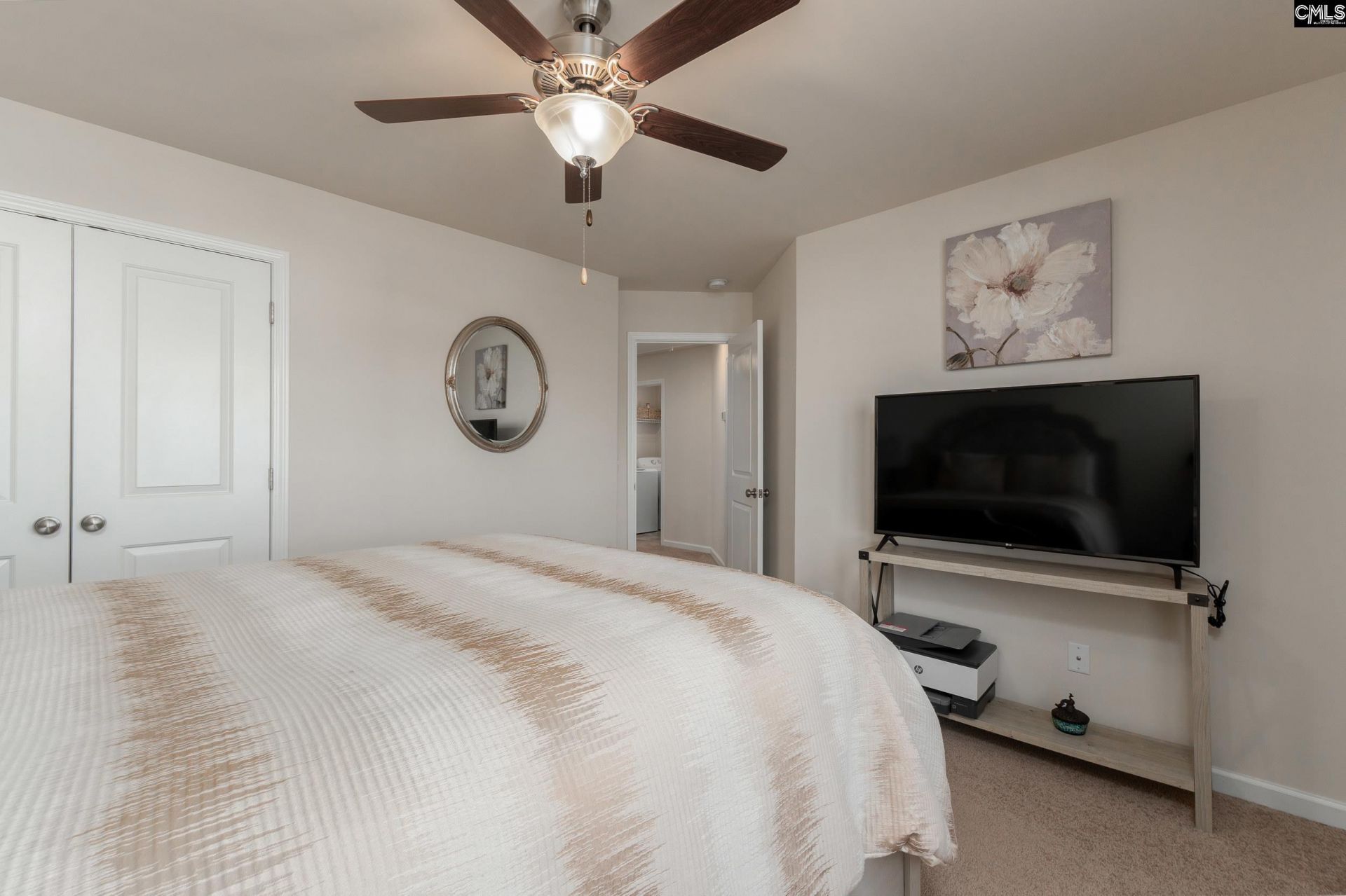 140 Leighbrooke Drive Photo 22
