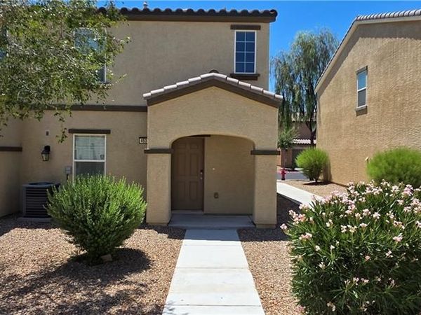 4534 Dover Straight Street, Las Vegas, NV 89115