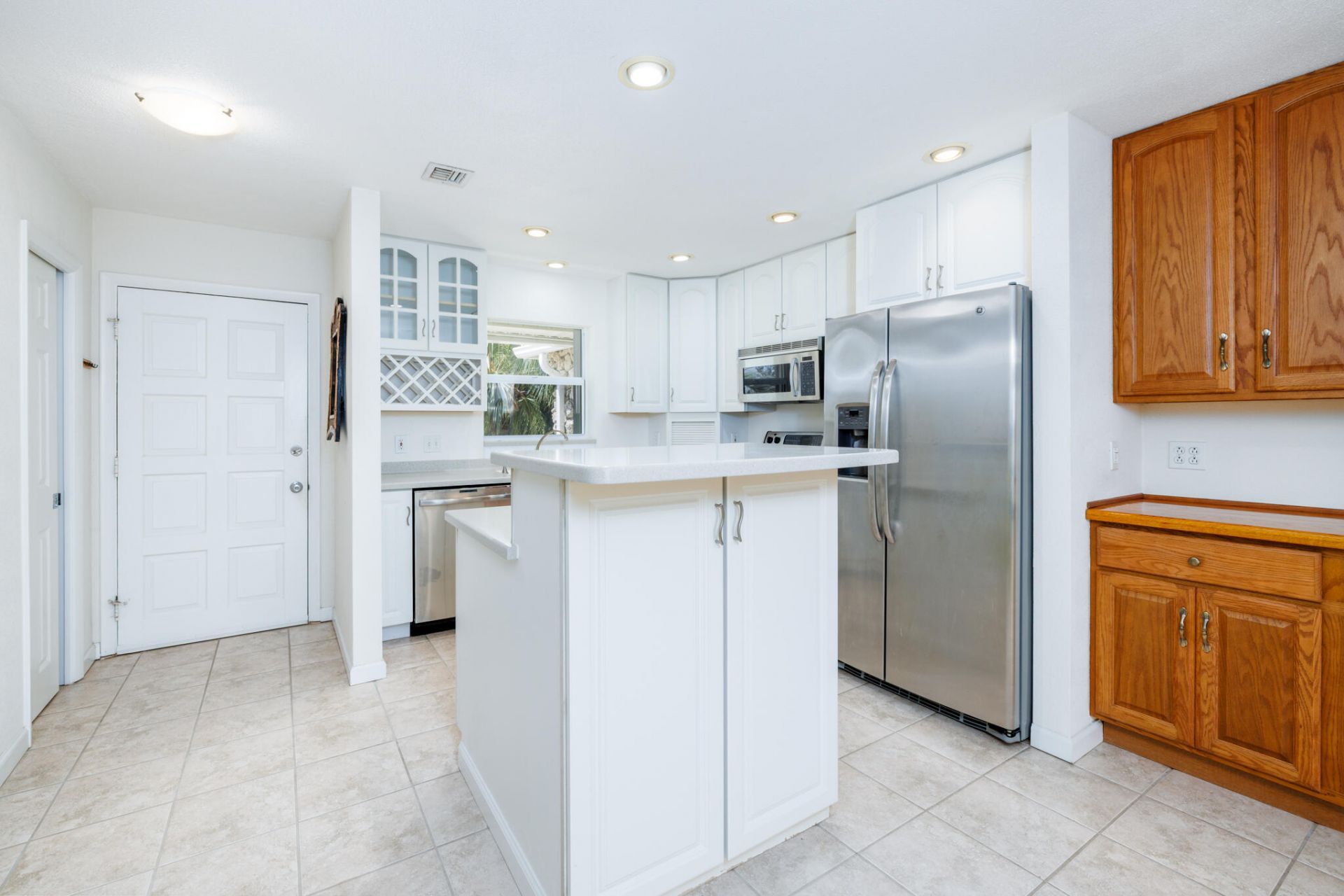 307 Sombrero Boulevard, Unit 2, Marathon, FL 33050 Photo