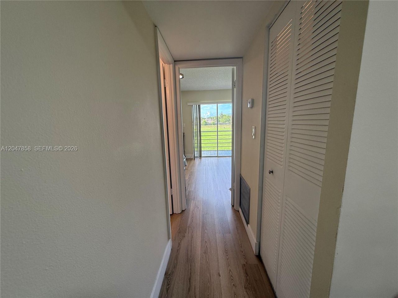 9101 Sunrise Lakes Blvd , Unit 215, Sunrise, FL 33322 Photo