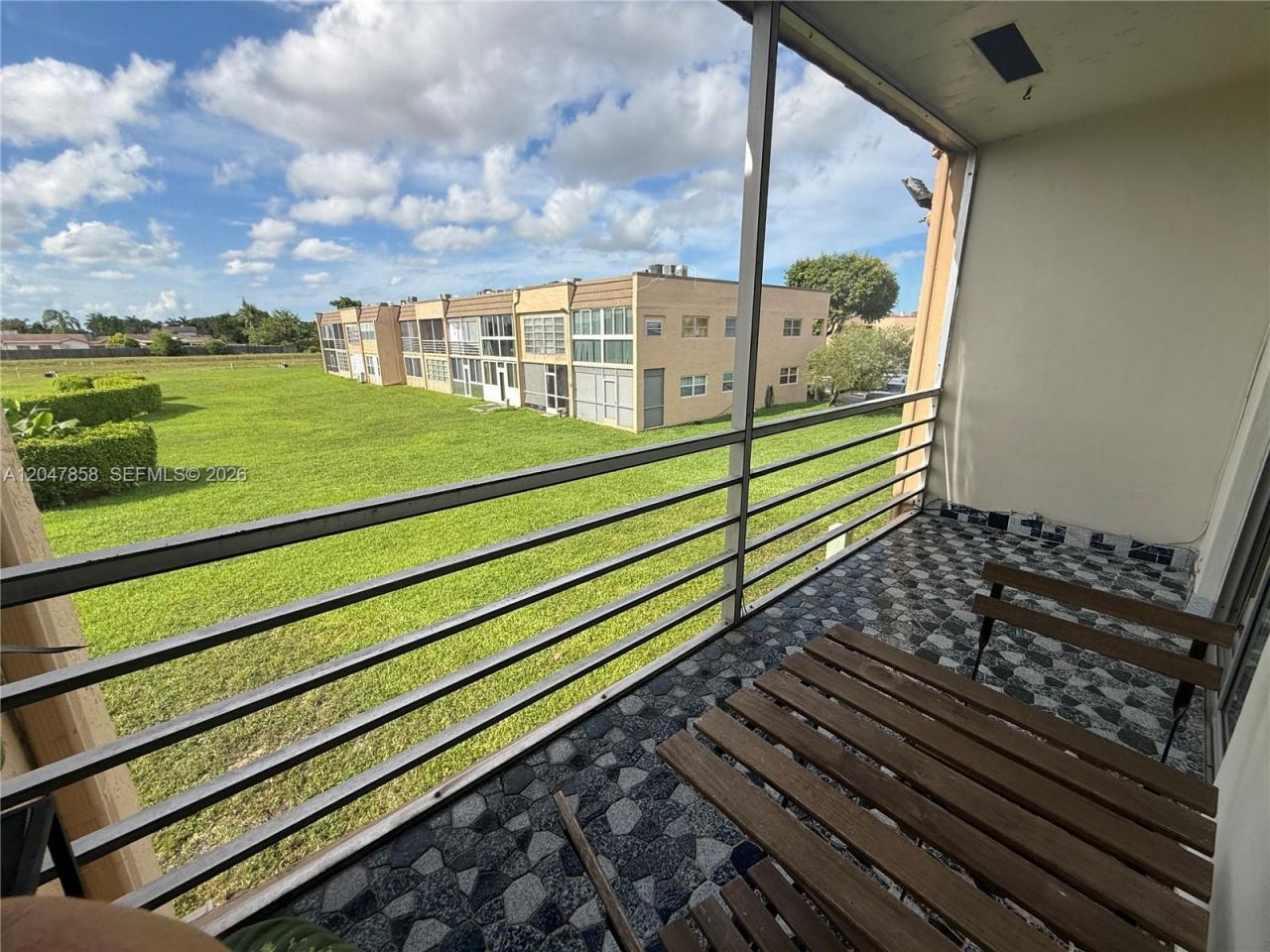 9101 Sunrise Lakes Blvd , Unit 215, Sunrise, FL 33322 Photo