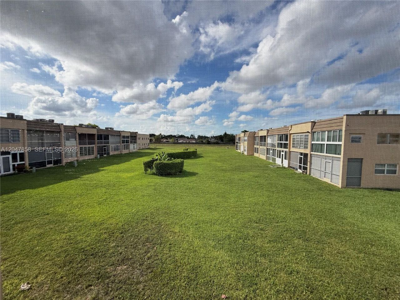 9101 Sunrise Lakes Blvd , Unit 215, Sunrise, FL 33322 Photo